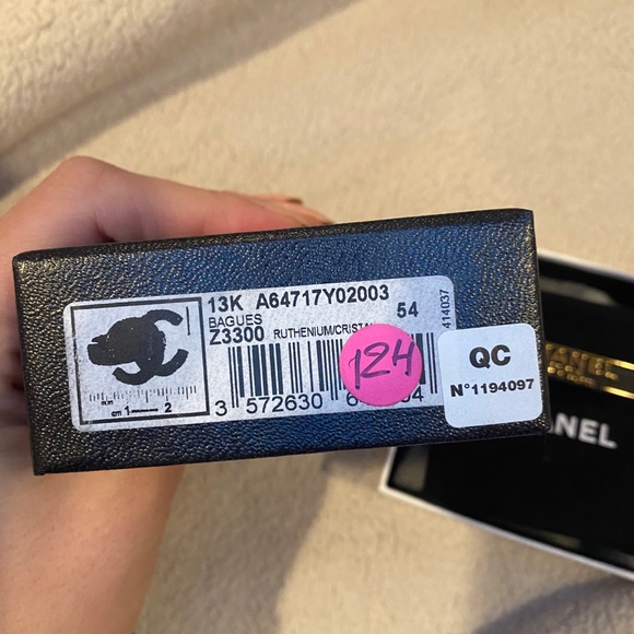 Chanel Logo Silver Threads Ring - Picture 6 of 9